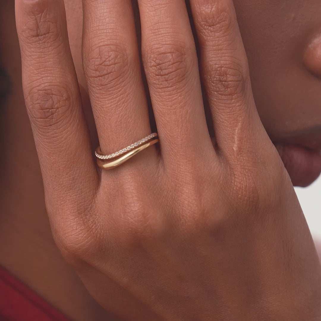 Diamond Twist Ring in 18k Gold Vermeil
