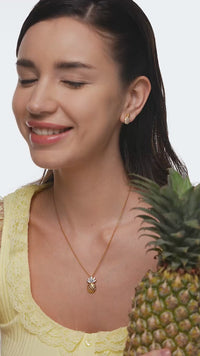 Textured Pineapple Pendant Necklace