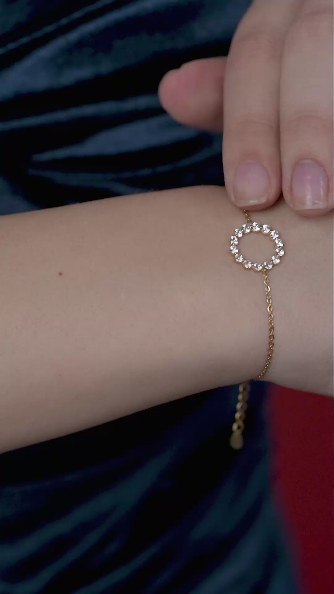 Circle Design Diamond Bracelet